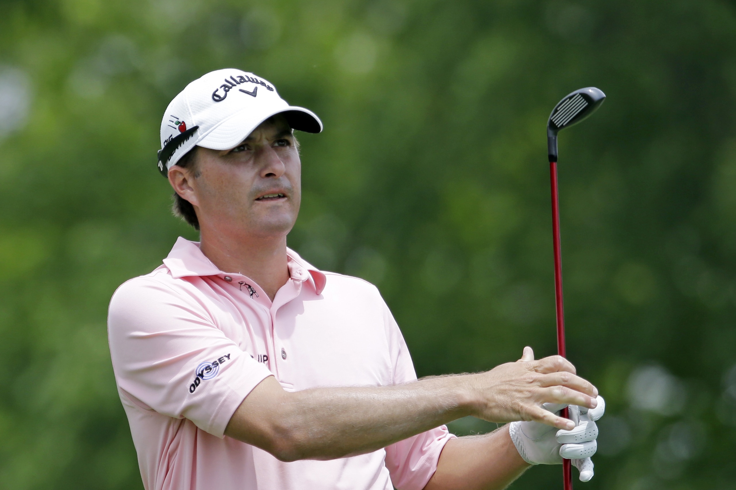 Kevin Kisner watches his tee shot on the third hole during the final round of the Memorial golf tournament, Sunday, June 7, 2015, in Dublin, Ohio. (AP Photo/Darron Cummings)