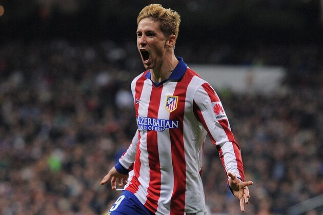 MADRID, SPAIN - JANUARY 15:  Fernando Torres of Atletico de Madrid celebrates after scoring Atletico's opening goal during the Copa del Rey Round of 16, Second leg match between Real Madrid and Atletico de Madrid at Estadio Santiago Bernabeu on January 15, 2015 in Madrid, Spain.  (Photo by Denis Doyle/Getty Images)