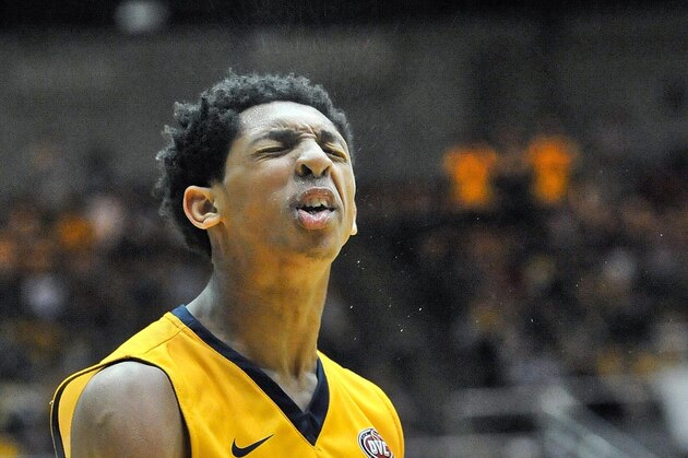Mar 7, 2015; Nashville, TN, USA; Murray State Racers guard Cameron Payne (1) reacts during the second half against the Belmont Bruins at Nashville Municipal Auditorium. Belmont won 88-87. Mandatory Credit: Jim Brown-USA TODAY Sports