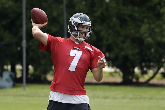 Philadelphia Eagles quarterback Sam Bradford throws a pass during NFL football minicamp, Wednesday, June 17, 2015, in Philadelphia. (AP Photo/Matt Rourke)