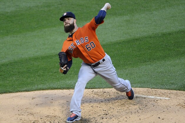 Houston Astros starting pitcher Dallas Keuchel (60) throws against the Chicago White Sox during the third inning of a baseball game,Tuesday, June 9, 2015, in Chicago. (AP Photo/David Banks)