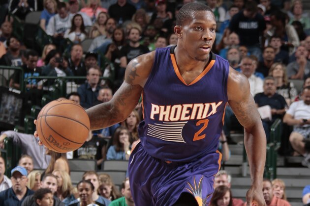 DALLAS, TX - APRIL 8: Eric Bledsoe #2 of the Phoenix Suns drives against the Dallas Mavericks on April 8, 2015 at the American Airlines Center in Dallas, Texas. NOTE TO USER: User expressly acknowledges and agrees that, by downloading and or using this photograph, User is consenting to the terms and conditions of the Getty Images License Agreement. Mandatory Copyright Notice: Copyright 2015 NBAE (Photo by Danny Bollinger/NBAE via Getty Images)