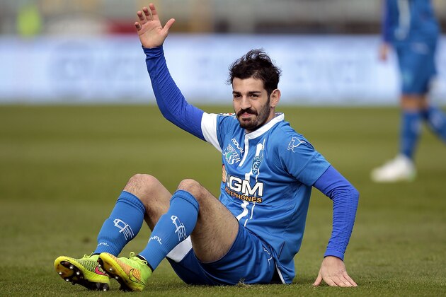 EMPOLI, ITALY - FEBRUARY 22: Riccardo Saponara of Empoli FC reacts during the Serie A match between Empoli FC and AC Chievo Verona at Stadio Carlo Castellani on February 22, 2015 in Empoli, Italy.  (Photo by Gabriele Maltinti/Getty Images)
