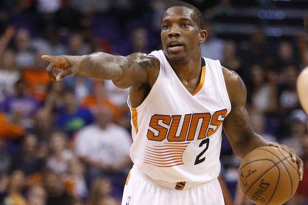 Phoenix Suns guard Eric Bledsoe (2) calls out the play against the Minnesota Timberwolves in the first quarter during an NBA basketball game, Wednesday, March 11, 2015, in Phoenix. (AP Photo/Rick Scuteri)