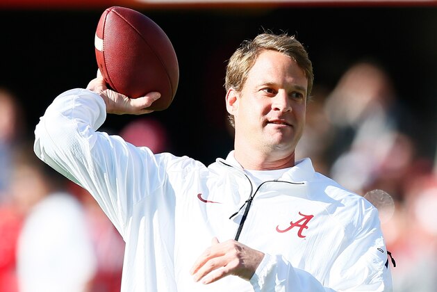 TUSCALOOSA, AL - NOVEMBER 15:  Offensive Coordinator Lane Kiffin of the Alabama Crimson Tide works out during pregame warmups prior to facing the Mississippi State Bulldogs at Bryant-Denny Stadium on November 15, 2014 in Tuscaloosa, Alabama.  (Photo by Kevin C. Cox/Getty Images)
