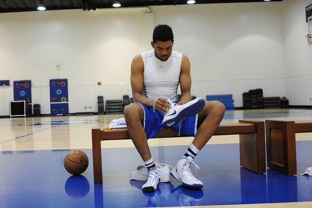 THOUSAND OAKS, CA - MAY 28:  NBA Draft Prospect, Karl-Anthony Towns works out on May 28, 2015 at The Spectrum Club/Pro Active Sports Performance Lab in Thousand Oaks, California. NOTE TO USER: User expressly acknowledges and agrees that, by downloading and/or using this Photograph, user is consenting to the terms and conditions of the Getty Images License Agreement. Mandatory Copyright Notice: Copyright 2015 NBAE (Photo by Juan Ocampo/NBAE via Getty Images)