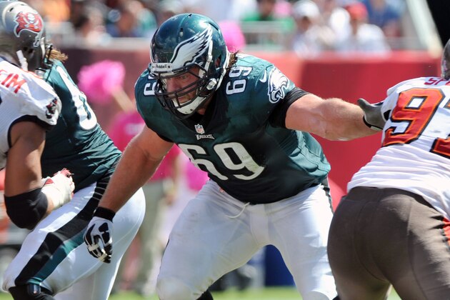 TAMPA, FL - OCTOBER 13: Guard Evan Mathis #69 of the Philadelphia Eagles sets to block against the Tampa Bay Buccaneers October 13, 2013 at Raymond James Stadium in Tampa, Florida. The Eagles won 31 - 20. (Photo by Al Messerschmidt/Getty Images)