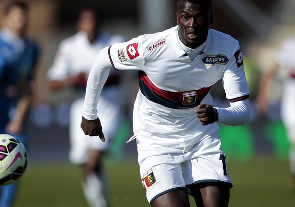 EMPOLI, ITALY - MARCH 08: M'Baye Niang of Genoa CFC in action during the Serie A match between Empoli FC and Genoa CFC at Stadio Carlo Castellani on March 8, 2015 in Empoli, Italy.  (Photo by Gabriele Maltinti/Getty Images)