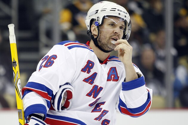 PITTSBURGH, PA - APRIL 22:  Martin St. Louis #26 of the New York Rangers looks on in Game Four of the Eastern Conference Quarterfinals against the Pittsburgh Penguins during the 2015 NHL Stanley Cup Playoffs at Consol Energy Center on April 22, 2015 in Pittsburgh, Pennsylvania.  (Photo by Justin K. Aller/Getty Images)