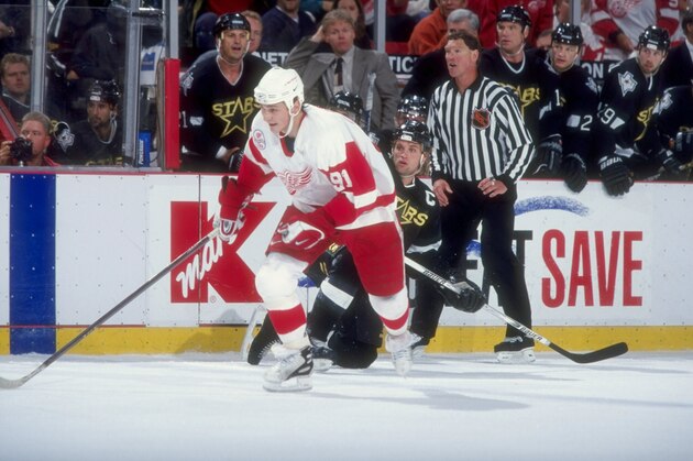 5 Jun 1998:  Sergei Fedorov #91 of the Detroit Red Wings skates for the puck during the Western Conference Finals game against the Dallas Stars at the Joe Louis Arena in Detroit, Michigan.  The Red Wings defeated the Stars 2-0. Mandatory Credit: Robert Laberge  /
