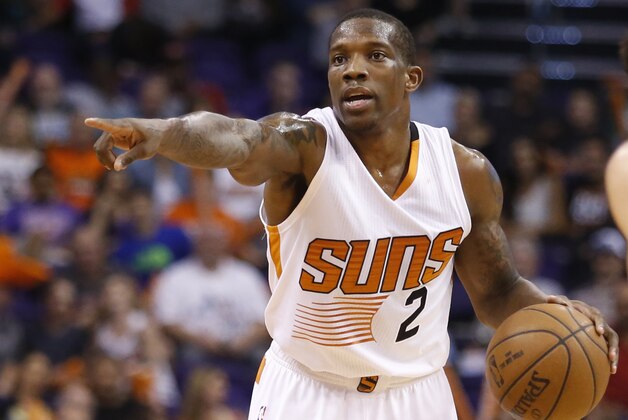 Phoenix Suns guard Eric Bledsoe (2) calls out the play against the Minnesota Timberwolves in the first quarter during an NBA basketball game, Wednesday, March 11, 2015, in Phoenix. (AP Photo/Rick Scuteri)