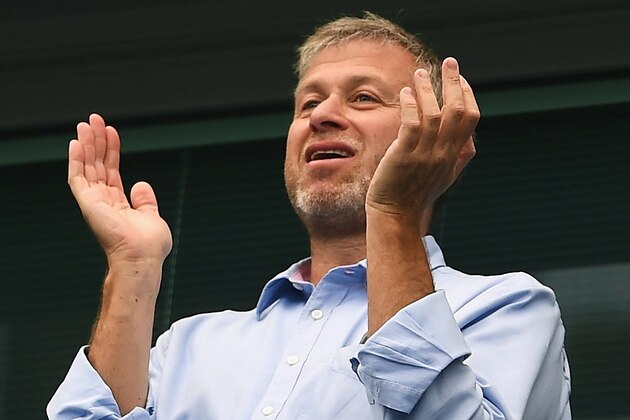 LONDON, ENGLAND - MAY 24: Chelsea owner Roman Abramovich celebrates on the stand after the Barclays Premier League match between Chelsea and Sunderland at Stamford Bridge on May 24, 2015 in London, England. (Photo by Laurence Griffiths/Getty Images) LONDON, ENGLAND - MAY 24: Chelsea owner Roman Abramovich celebrates on the stand after the Barclays Premier League match between Chelsea and Sunderland at Stamford Bridge on May 24, 2015 in London, England. (Photo by Laurence Griffiths/Getty Images)