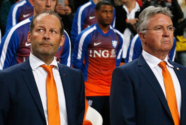 AMSTERDAM, NETHERLANDS - MARCH 28:  Netherlands Manager / Head Coach, Guus Hiddink (C) and his assistants, Danny Blind (L) and Ruud van Nistelrooy (R) look on during the UEFA EURO 2016 qualifier match bewteen the Netherlands and Turkey held at Amsterdam Arena on March 28, 2015 in Amsterdam, Netherlands.  (Photo by Dean Mouhtaropoulos/Getty Images)