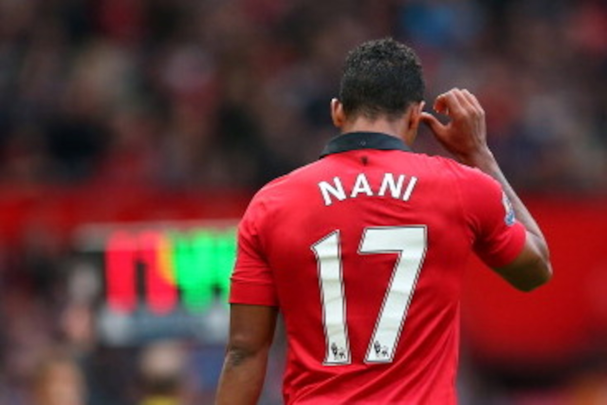 MANCHESTER, ENGLAND - OCTOBER 26: Nani of Manchester United walks off the pitch as his number is shown for his substitution during the Barclays Premier League match between Manchester United and Stoke City at Old Trafford on October 26, 2013 in Manchester, England. (Photo by Alex Livesey/Getty Images) MANCHESTER, ENGLAND - OCTOBER 26: Nani of Manchester United walks off the pitch as his number is shown for his substitution during the Barclays Premier League match between Manchester United and Stoke City at Old Trafford on October 26, 2013 in Manchester, England. (Photo by Alex Livesey/Getty Images)