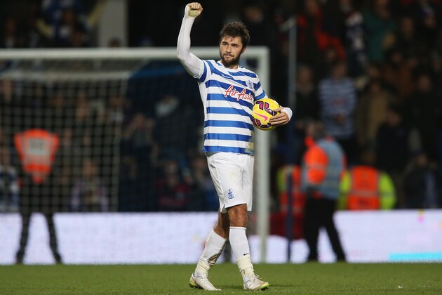 LONDON, ENGLAND - DECEMBER 20:  Charlie Austin of QPR celebrates victory after his three goals during the Barclays Premier League match between Queens Park Rangers and West Bromwich Albion at Loftus Road on December 20, 2014 in London, England.  (Photo by Scott Heavey/Getty Images)