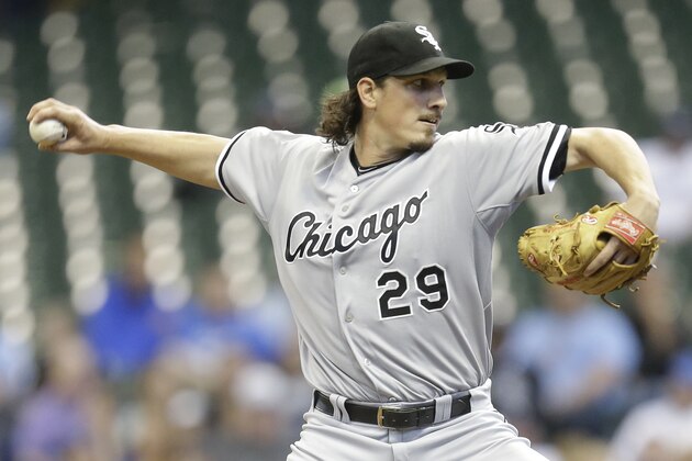 MILWAUKEE, WI - MAY 11: Jeff Samardzija #29 of the Chicago White Sox pitches in the first inning of the interleague game against the Milwaukee Brewers at Miller Park on May 11, 2015 in Milwaukee, Wisconsin. (Photo by Mike McGinnis/Getty Images)