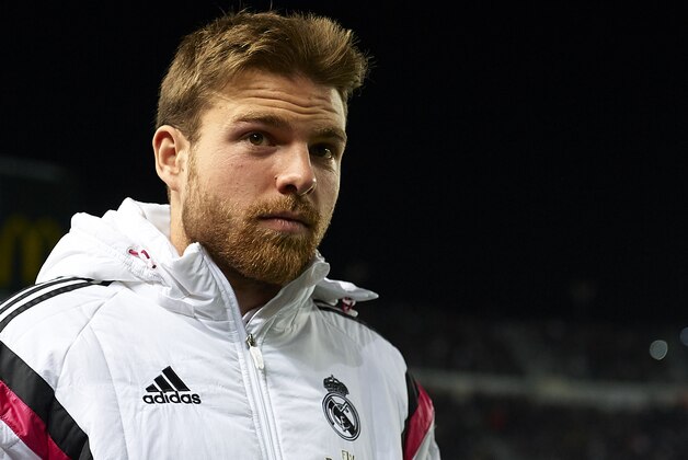 ELCHE, SPAIN - FEBRUARY 22:  Asier Illarramendi of Real Madrid looks on before the La Liga match between Elche FC and Real Madrid at Estadio Manuel Martinez Valero on February 22, 2015 in Elche, Spain.  (Photo by Manuel Queimadelos Alonso/Getty Images)