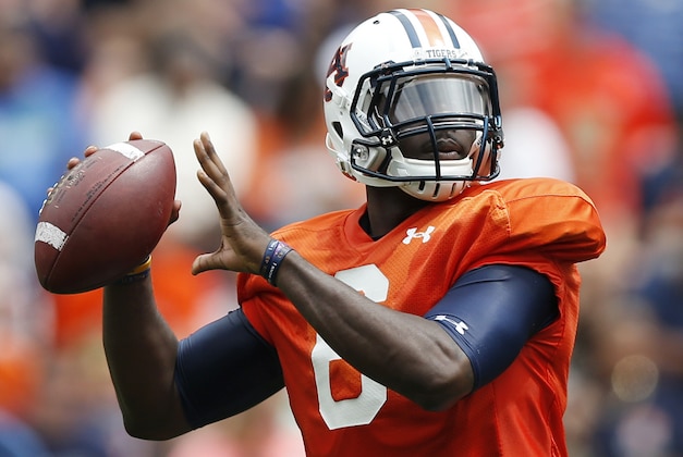 Auburn quarterback Jeremy Johnson (6) looks to pass during the first half during their spring NCAA college football game, Saturday, April 18, 2015, in Auburn, Ala. (AP Photo/Brynn Anderson) Auburn quarterback Jeremy Johnson (6) looks to pass during the first half during their spring NCAA college football game, Saturday, April 18, 2015, in Auburn, Ala. (AP Photo/Brynn Anderson)