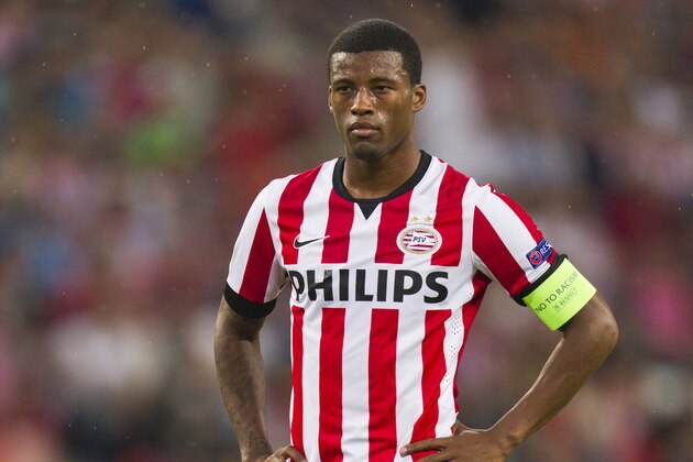 EINDHOVEN,NETHERLANDS - SEPTEMBER 18:  Georginio Wijnaldum of PSV Eindhoven in action during the UEFA Europa League match between PSV Eindhoven and Estoril Praia at the Philips Stadium on September 18, 2014 in Eindhoven,Netherlands. (Photo by Robert Meerding/EuroFootball/Getty Images)