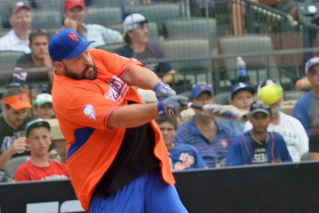 NEW YORK, NY - JULY 14:  Actor/comedian Kevin James plays in the Taco Bell All-Star Legends & Celebrity Softball Game at Citi Field on July 14, 2013 in New York City.  (Photo by Mike Coppola/Getty Images)