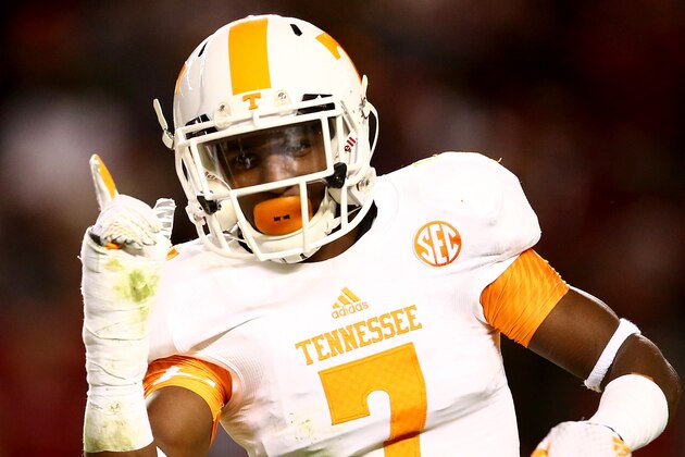 COLUMBIA, SC - NOVEMBER 01:  Rashaan Gaulden #7 of the Tennessee Volunteers reacts after a play against the South Carolina Gamecocks during their game at Williams-Brice Stadium on November 1, 2014 in Columbia, South Carolina.  (Photo by Streeter Lecka/Getty Images)
