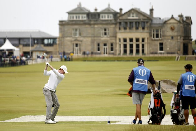 Amateur golfer Jordan Niebrugge from the U.S. tees off the 18th hole during a practice round at St. Andrews Golf Club prior to the start of the British Open Golf Championship, in St. Andrews, Scotland, Monday, July 13, 2015. (AP Photo/Peter Morrison)