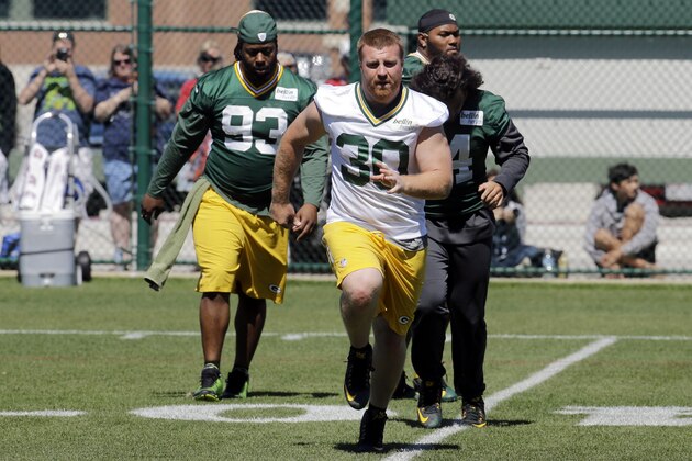 Green Bay Packers' John Kuhn during an NFL football mini camp Tuesday, June 16, 2015, in Green Bay, Wis. (AP Photo/Morry Gash) Green Bay Packers' John Kuhn during an NFL football mini camp Tuesday, June 16, 2015, in Green Bay, Wis. (AP Photo/Morry Gash)