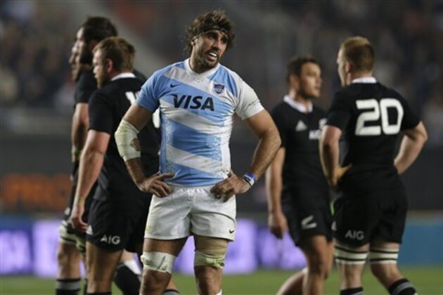 Argentina's Juan Martin Fernandez Lobbe stands on the field during the Rugby Championship match against New Zealand's All Blacks in La Plata, Argentina, Saturday, Sept. 27, 2014. New Zealand went on to win the 2014 Rugby Championship, defeating Argentina 34 to 13. (AP Photo/Natacha Pisarenko) Argentina's Juan Martin Fernandez Lobbe stands on the field during the Rugby Championship match against New Zealand's All Blacks in La Plata, Argentina, Saturday, Sept. 27, 2014. New Zealand went on to win the 2014 Rugby Championship, defeating Argentina 34 to 13. (AP Photo/Natacha Pisarenko)