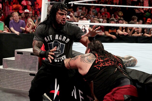 Roman Reigns vs Bray Wyatt