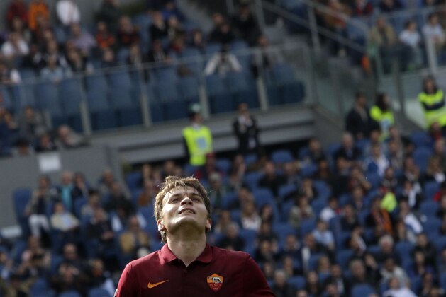 Roma’s Adem Ljajic reacts after missing a scoring chance during a Serie A soccer match between Roma and Atalanta, at Rome's Olympic stadium, Sunday, April 19, 2015. The game ended 1-1. (AP Photo/Riccardo De Luca)