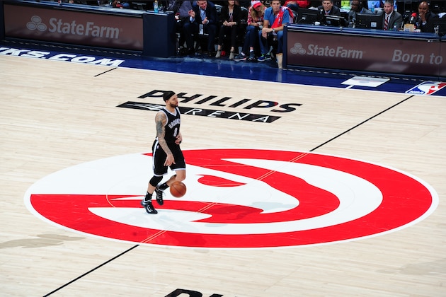 ATLANTA, GA - APRIL 29:  Deron Williams #8 of the Brooklyn Nets handles the ball against the Atlanta Hawks in Game Five of the Eastern Conference Quarterfinals during the 2015 NBA Playoffs on April 29, 2015 at Philips Arena in Atlanta, Georgia.  NOTE TO USER: User expressly acknowledges and agrees that, by downloading and/or using this Photograph, user is consenting to the terms and conditions of the Getty Images License Agreement. Mandatory Copyright Notice: Copyright 2015 NBAE (Photo by Scott Cunningham/NBAE via Getty Images)