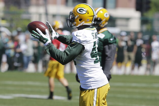 Green Bay Packers' James Starks runs a drill during an NFL football mini camp Tuesday, June 16, 2015, in Green Bay, Wis. (AP Photo/Morry Gash)