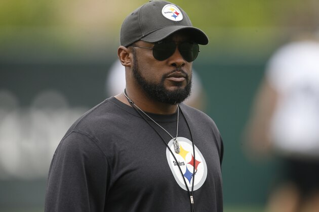 Pittsburgh Steelers head coach Mike Tomlin during an NFL football organized team activity, Tuesday, June 9, 2015 in Pittsburgh. (AP Photo/Keith Srakocic)