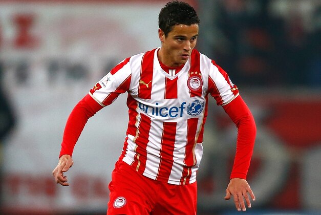 ATHENS, GREECE - FEBRUARY 11:  Ibrahim Afellay of Olympiacos in action during the Greek Cup match between Olympiacos Piraeus and AEK Athens at Karaiskakis Stadium on February 11, 2015 in Athens, Greece.  (Photo by Vladimir Rys Photography/Getty Images)