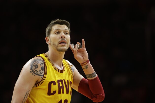 Cleveland Cavaliers' Mike Miller in action during an NBA basketball game against the Philadelphia 76ers, Monday, Jan. 5, 2015, in Philadelphia. (AP Photo/Matt Slocum)