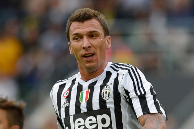 ST GALLEN, SWITZERLAND - JULY 25: Mario Mandzukic of Juventus reacts during the friendly match between Juventus and Borussia Dortmund on July 25, 2015 in St Gallen, Switzerland.  (Photo by Daniel Kopatsch/Getty Images)