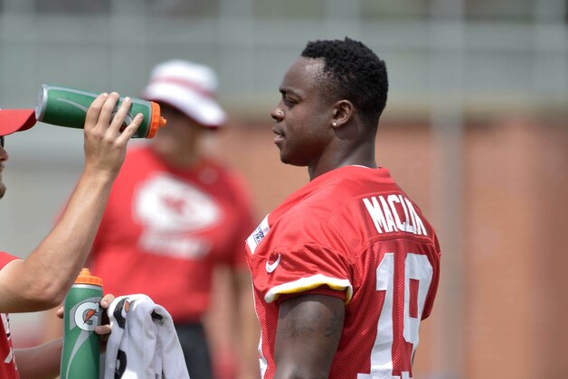 Jun 18, 2015; Kansas City, MO, USA; Kansas City Chiefs wide receiver Jeremy Maclin (19) takes a water break from drills during the mini camp at University of Kansas Hospital Training Complex. Mandatory Credit: Denny Medley-USA TODAY Sports