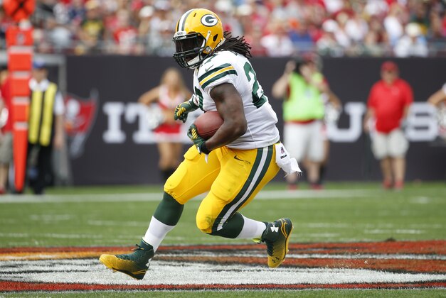Green Bay Packers running back Eddie Lacy (27) carries the ball on a play during an NFL football game against the Tampa Bay Buccaneers on Sunday, Dec. 21, 2014, in Tampa, Fla. (AP Photo/Brian Blanco)