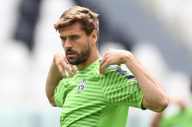 Juventus' Spanish forward Javier Fernando Torres Llorente takes part in a training session on June 1, 2015 at the Juventus Stadium in Turin, five days ahead of the UEFA Champions League football final against Barcelona.   AFP PHOTO / MARCO BERTORELLO        (Photo credit should read MARCO BERTORELLO/AFP/Getty Images)