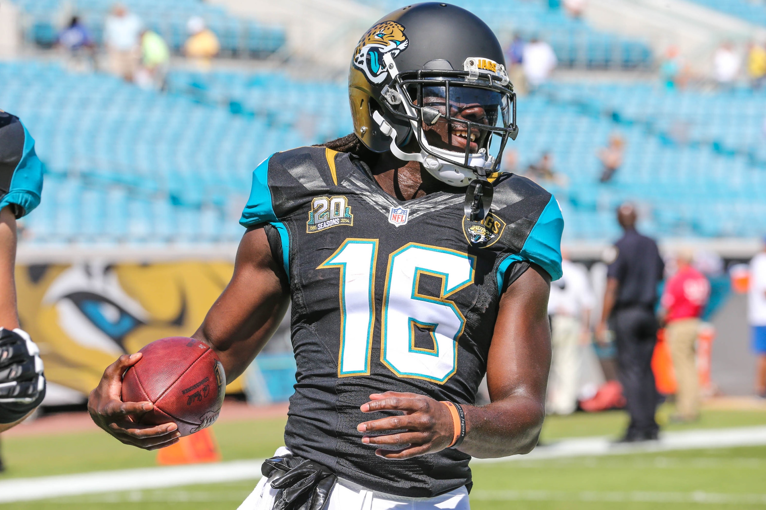 Jacksonville Jaguars wide receiver Denard Robinson (16) warms up prior to the Miami Dolphins at Jacksonville Jaguars NFL football game Sunday, October 26, 2014 in Jacksonville, Fla. (AP Photo/Gary McCullough)