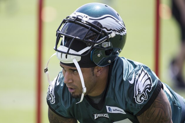 Philadelphia Eagles running back Ryan Mathews (24) looks on during practice at NFL football training camp, Sunday, Aug. 2, 2015, in Philadelphia. (AP Photo/Chris Szagola)