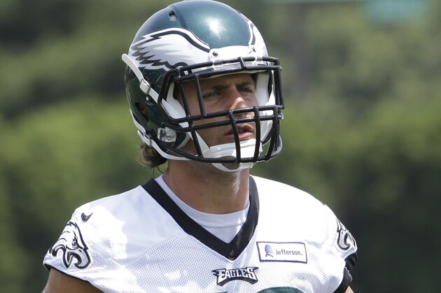 Philadelphia Eagles' Kiko Alonso participates in a drill during organized team activities at the NFL football team's practice facility, Thursday, May 28, 2015, in Philadelphia. (AP Photo/Matt Slocum)