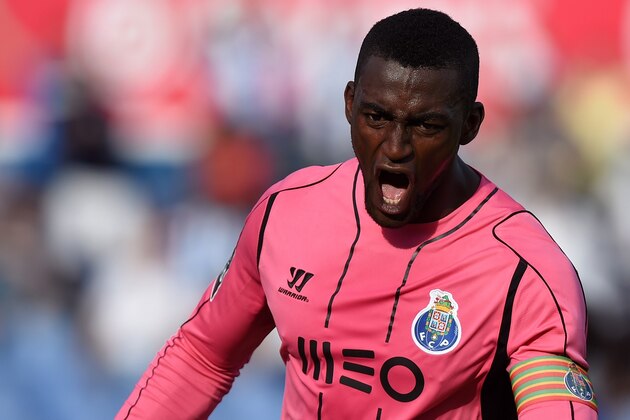 Porto's Colombian forward Jackson Martinez celebrates after scoring a goal during the Portuguese league football match CF Os Belenenses vs FC Porto at the Restelo stadium in Lisbon on May 17, 2015.  AFP PHOTO / FRANCISCO LEONG        (Photo credit should read FRANCISCO LEONG/AFP/Getty Images)