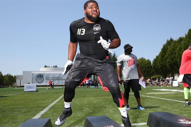 Louisiana 5-star defensive tackle Rashard Lawrence has LSU, Alabama, Ohio State, Washington and UCLA in his top five, which he released via social media on Saturday.