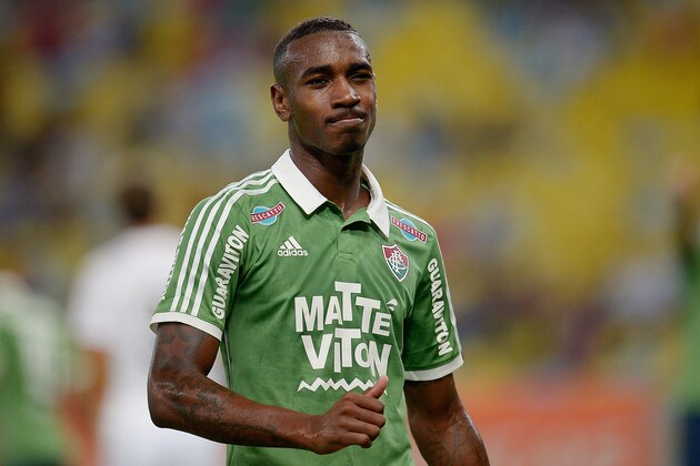 RIO DE JANEIRO, BRAZIL - JULY 02: Gerson of Fluminense in action during the match between Fluminense and Santos as part of Brasileirao Series A 2015 at Maracana stadium on July 2, 2015 in Rio de Janeiro, Brazil.  (Photo by Alexandre Loureiro/Getty Images)