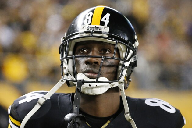 Pittsburgh Steelers wide receiver Antonio Brown (84) looks at the scoreboard late in the fourth quarter of an NFL wildcard playoff football game against the Baltimore Ravens, Saturday, Jan. 3, 2015, in Pittsburgh. The Steelers lost, 30-17. (AP Photo/Gene J. Puskar)