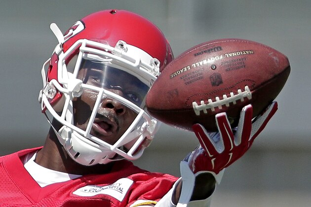 Kansas City Chiefs wide receiver Da'Rick Rogers participates in a drill during an NFL football organized team activity, Wednesday, June 10, 2015, in Kansas City, Mo. (AP Photo/Charlie Riedel)