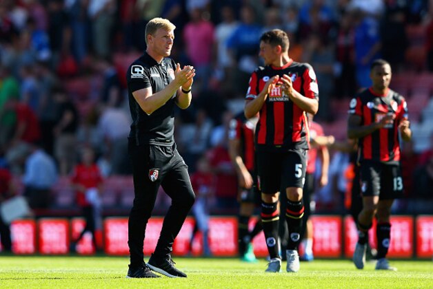 BOURNEMOUTH, ENGLAND - AUGUST 08:  Eddie Howe Manager of Bournemouth applauds the supporters after his team's 0-1 defeat in the Barclays Premier League match between A.F.C. Bournemouth and Aston Villa at Vitality Stadium on August 8, 2015 in Bournemouth, England.  (Photo by Michael Steele/Getty Images)