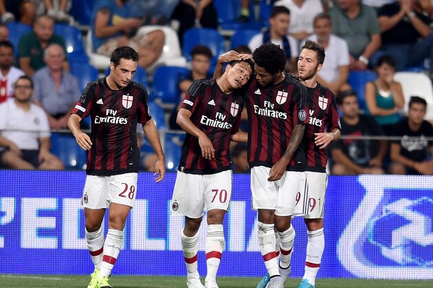 REGGIO NELL'EMILIA, ITALY - AUGUST 12:  Carlos Bacca of AC Milan #70 celebrates during the TIM pre-season tournament match between FC Internazionale and AC Milan at Mapei Stadium - Città del Tricolore on August 12, 2015 in Reggio nell'Emilia, Italy.  (Photo by Claudio Villa - Inter/Getty Images)