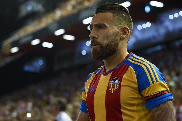 VALENCIA, SPAIN - AUGUST 08:  Nicolas Otamendi of Valencia looks on prior to the pre-season friendly match between Valencia CF and AS Roma at Estadio Mestalla on August 8, 2015 in Valencia, Spain.  (Photo by Manuel Queimadelos Alonso/Getty Images)